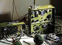 汽车发出电报的声音、汽车发出滴滴滴的声音,类似发电报