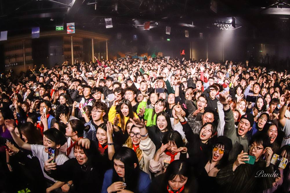 livehouse都是站着吗[livehouse为什么叫livehouse]