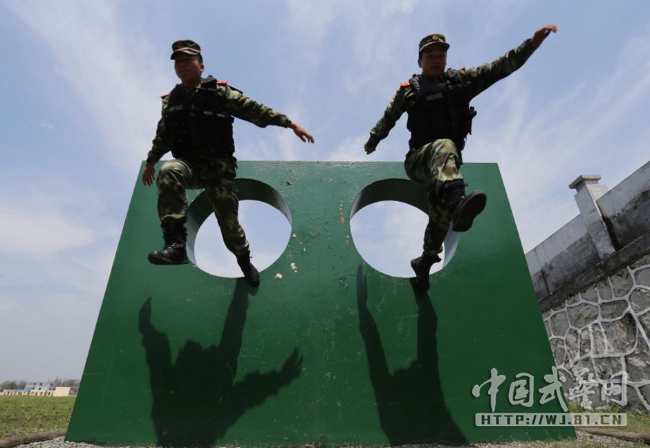 翻墙上twitter会被网警抓吗的简单介绍