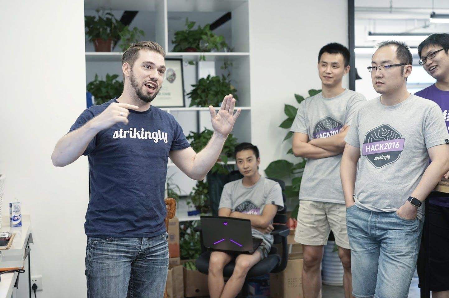 strikingly公司[strikingly公司远程办公是真的吗]