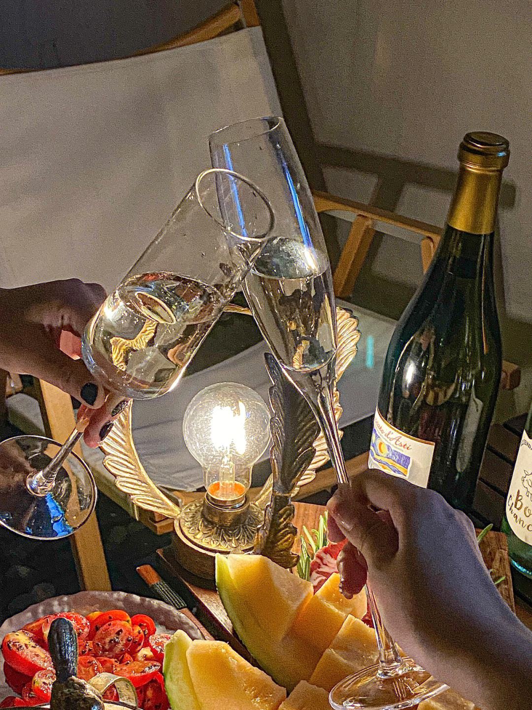 小狐狸酒吧的简单介绍