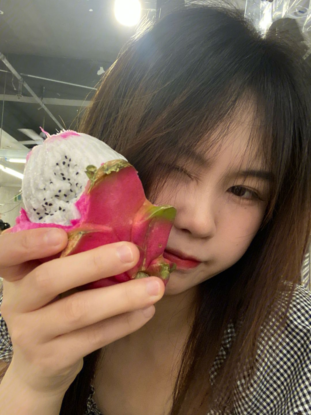 电报员nianianiania表情包的简单介绍