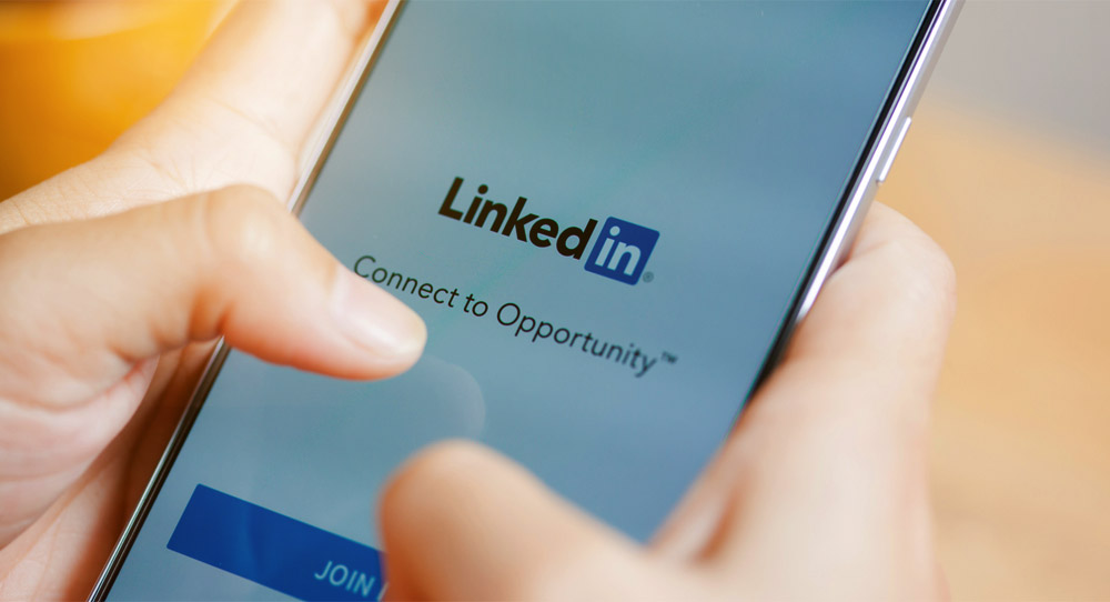 领英linkedin国际版客服电话的简单介绍