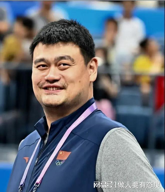 姚明成两会身高担当、姚明2020年身高多少